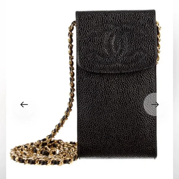 CHANEL Black Shoulder Bag with Gold Chain - Picture 3 of 15